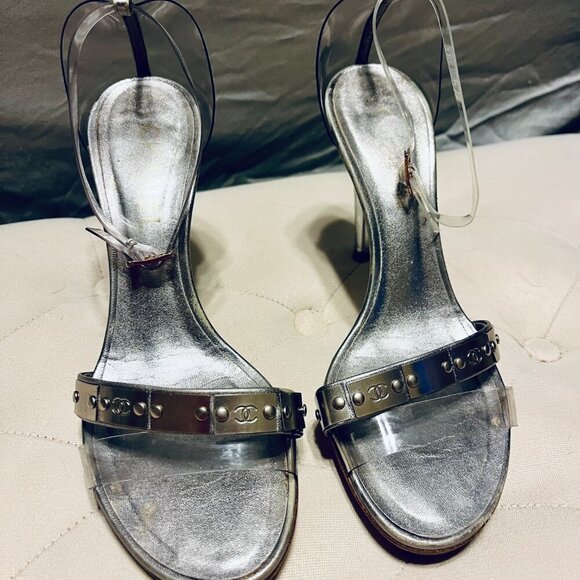 CHANEL Silver Leather Clear Strap Stud CC Plate Sandals - Picture 7 of 11